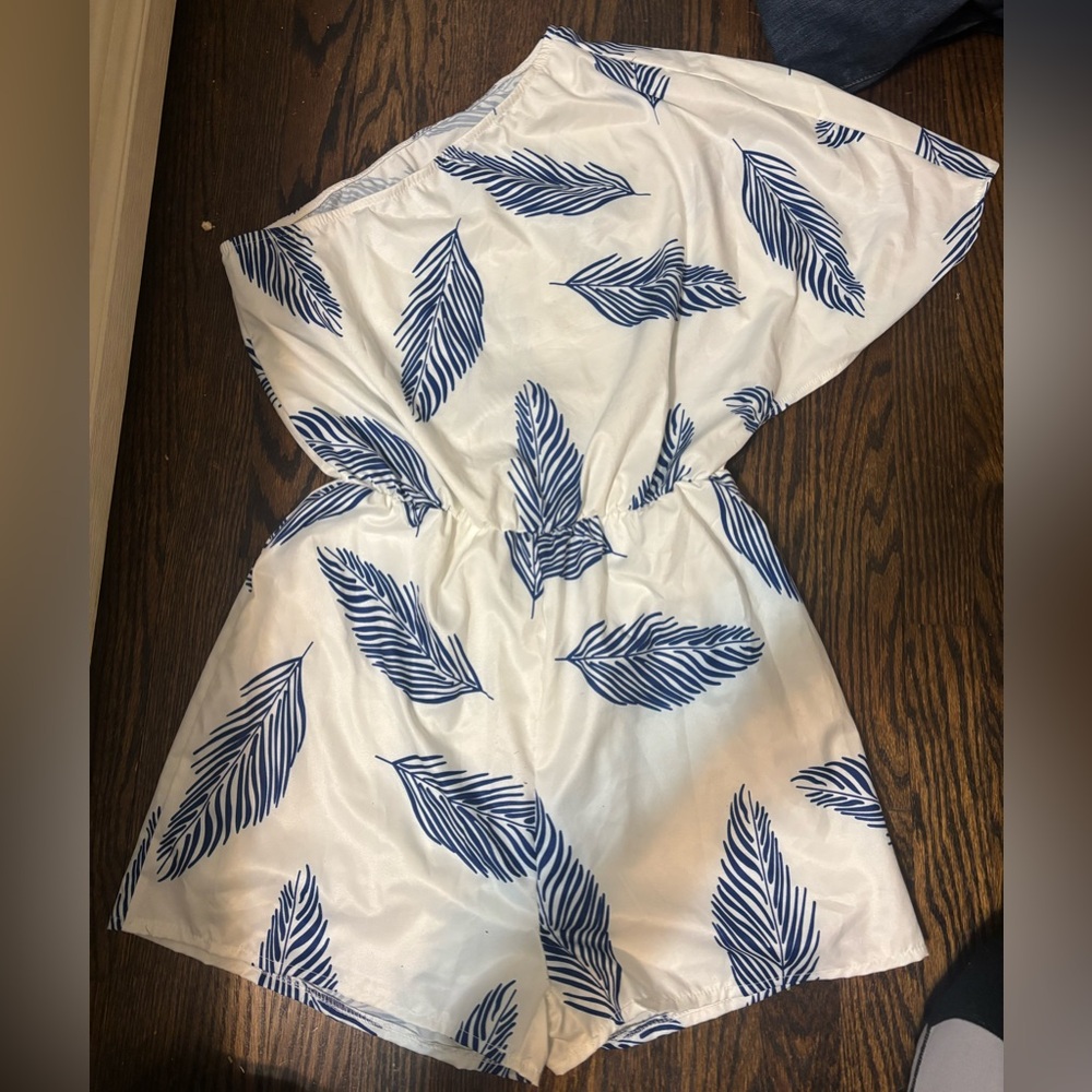 SHEIN White and Blue Leaf Pattern Romper